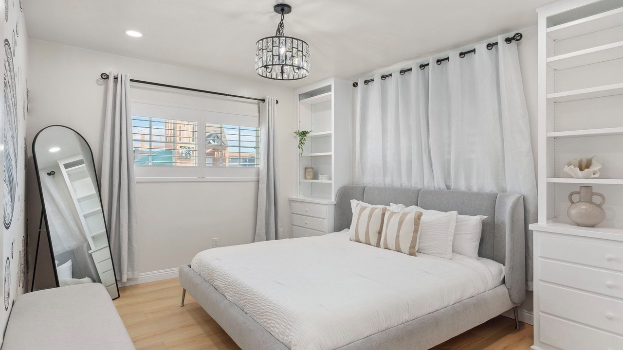 Photo of Bedroom in Sherwood Forest and Thistle Development