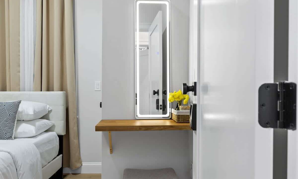 Photo of Bedroom in Columbus Park - Andrew Square