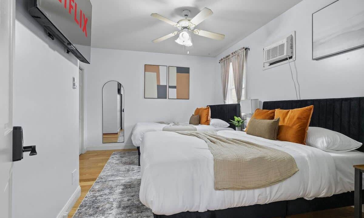 Photo of Bedroom in East Somerville