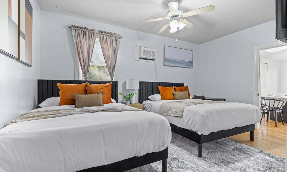 Photo of Bedroom in East Somerville