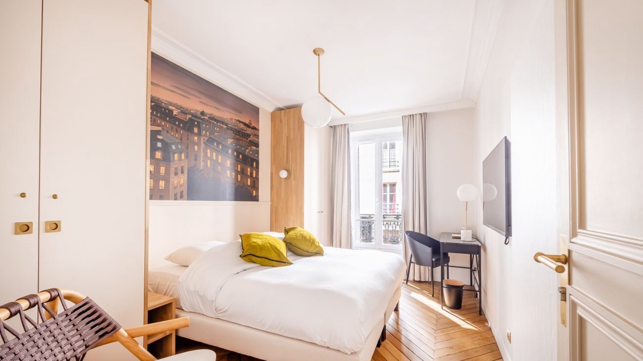 Photo of Bedroom in Notre-Dame-des-Champs
