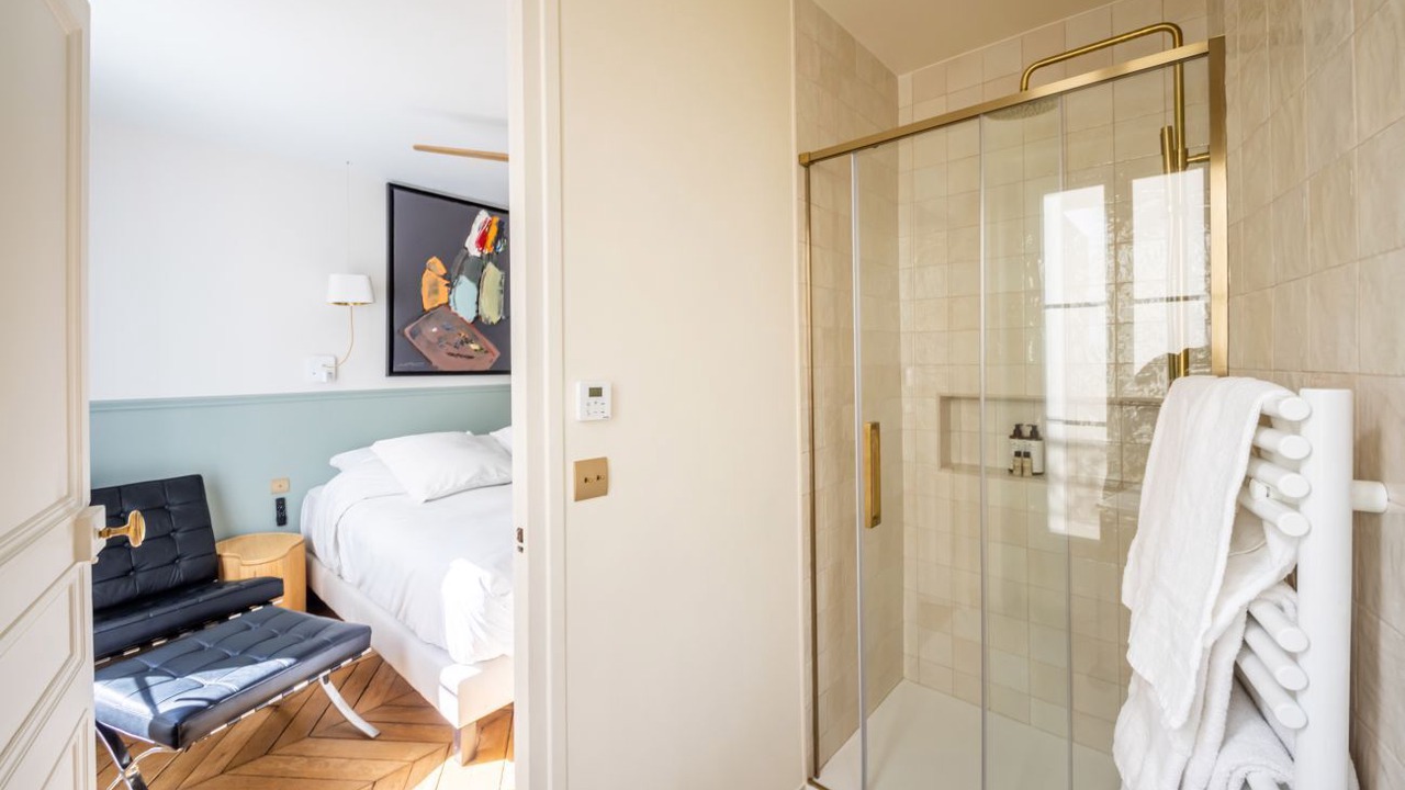 Photo of Bathroom in Notre-Dame-des-Champs