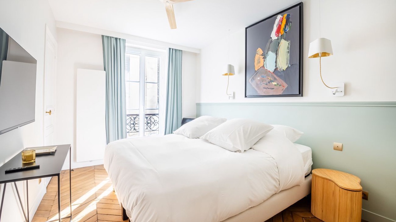 Photo of Bedroom in Notre-Dame-des-Champs