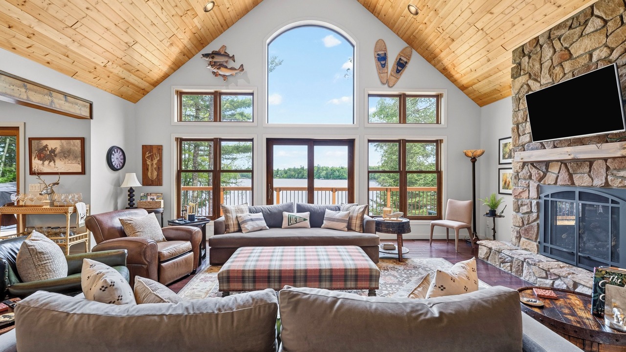 Photo of Livingroom in Clam Lake