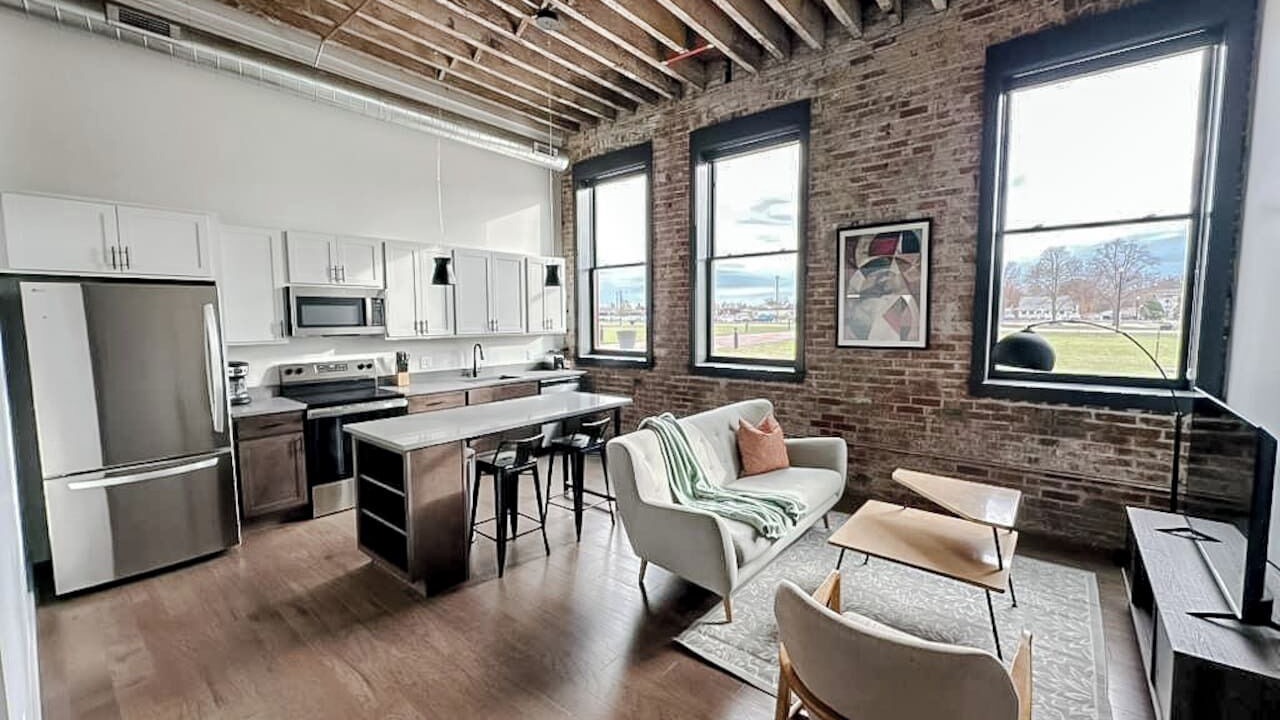 Photo of Livingroom in Newton