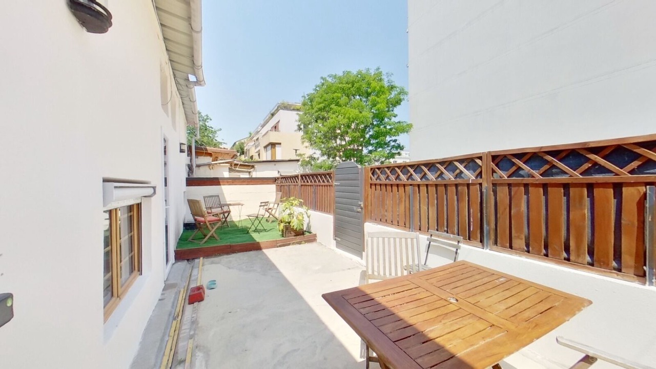 Photo of Outdoor in Montreuil