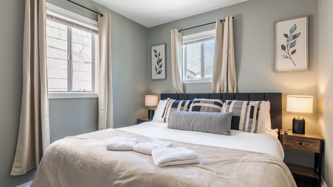 Photo of Bedroom in Hawthorne