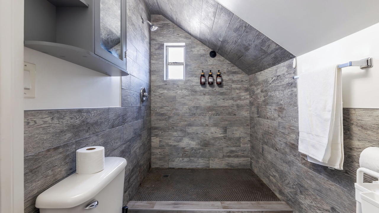 Photo of Bathroom in Hawthorne