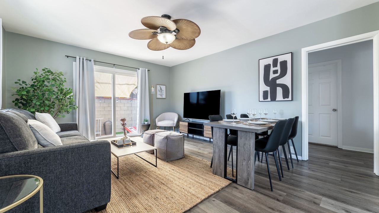 Photo of Livingroom in Hawthorne