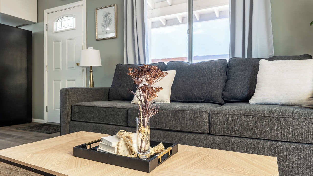 Photo of Livingroom in Hawthorne
