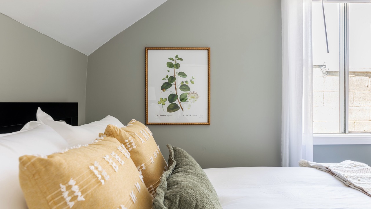 Photo of Bedroom in Hawthorne