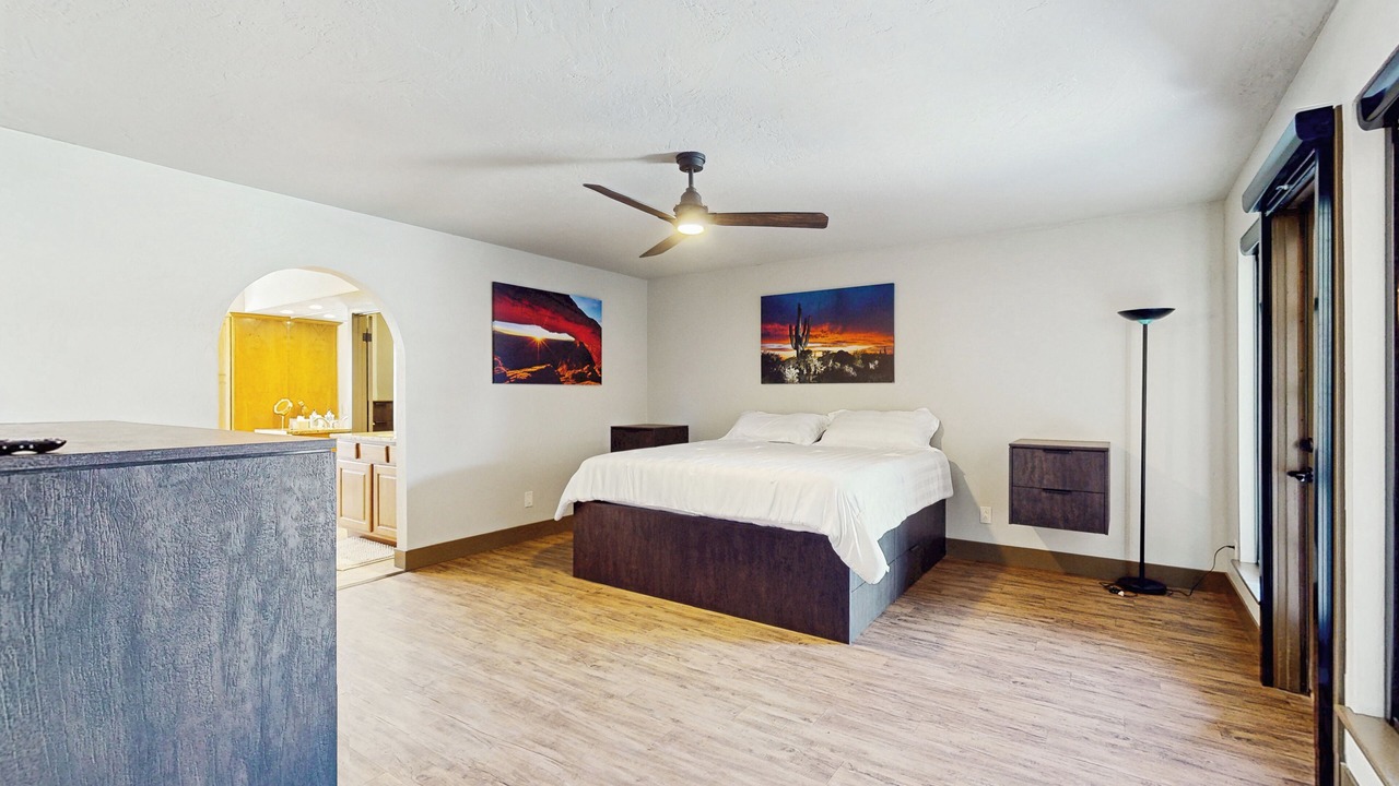 Photo of Bedroom in Central Scottsdale