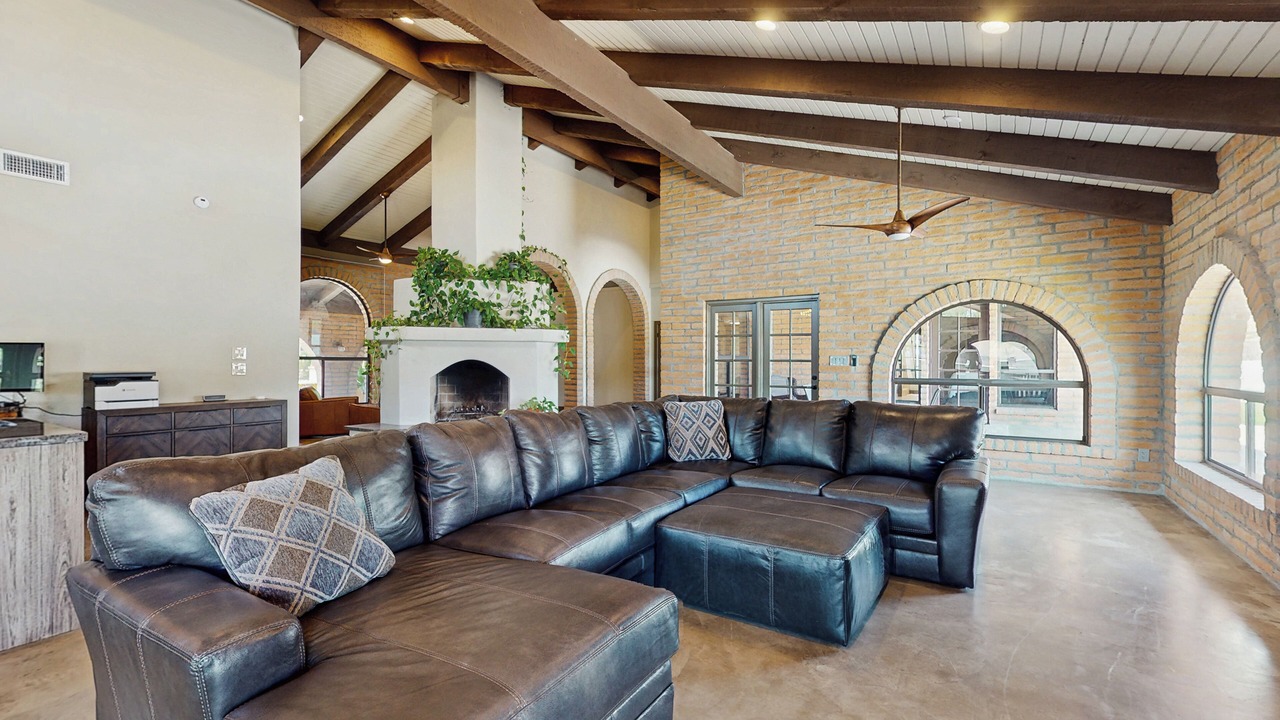 Photo of Livingroom in Central Scottsdale