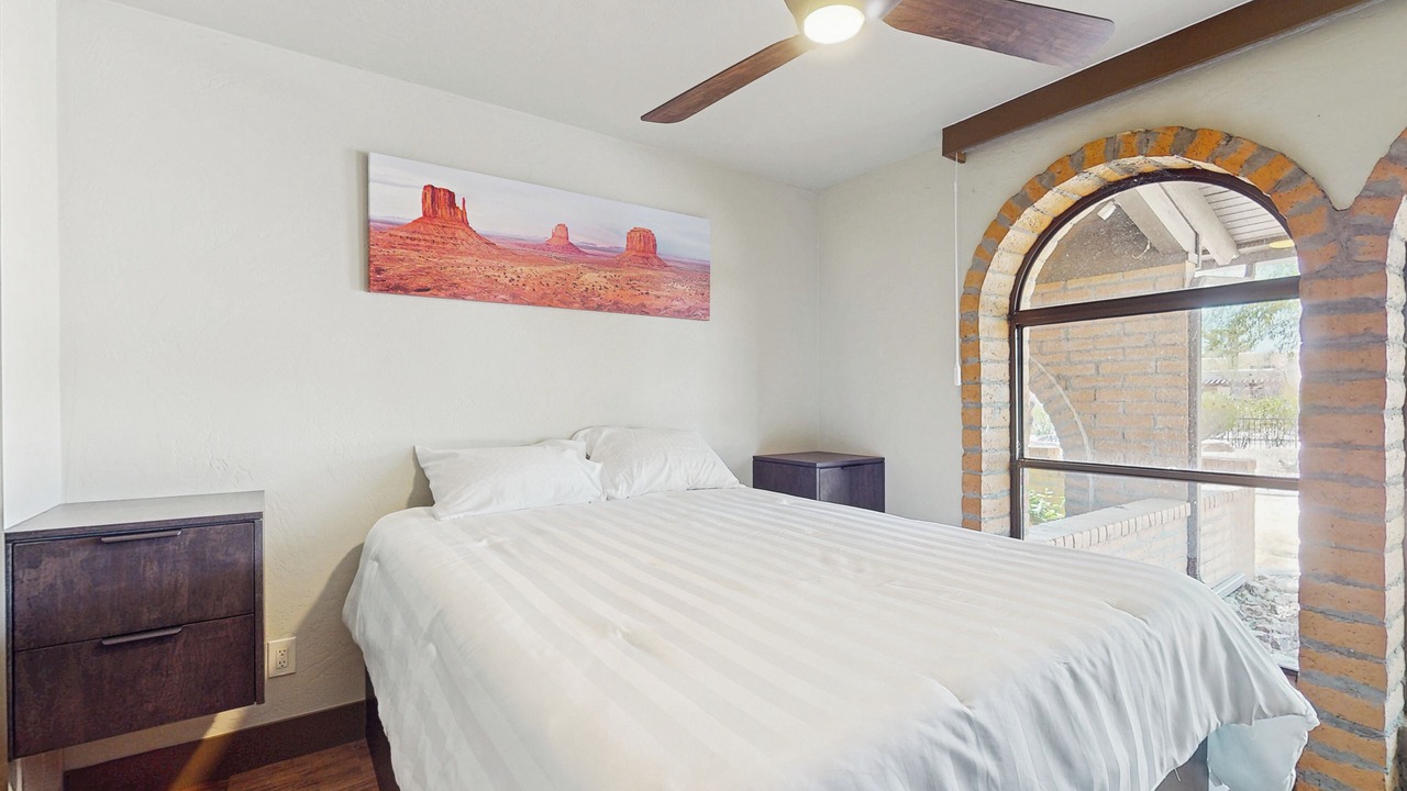 Photo of Bedroom in Central Scottsdale