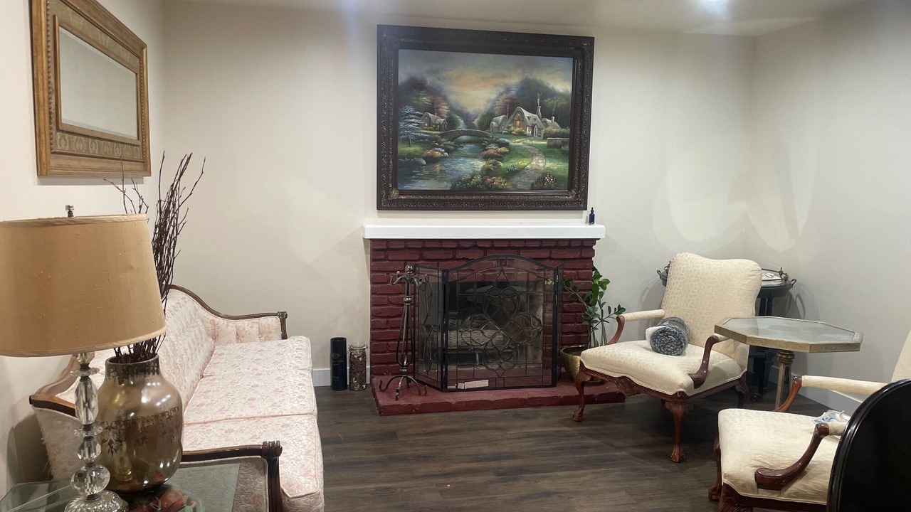 Photo of Livingroom in Thousand Oaks