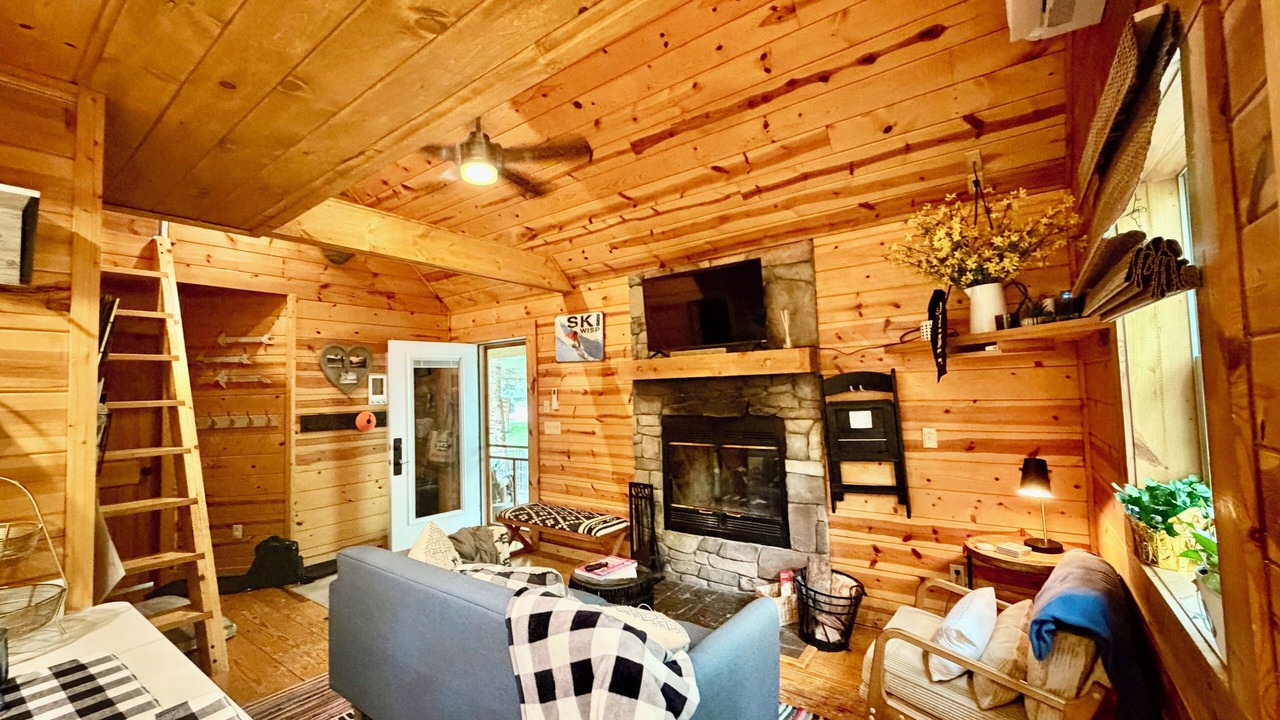 Photo of Livingroom in Thayerville