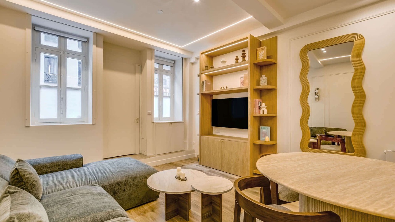 Photo of Livingroom in Quartier de l'Ecole-Militaire