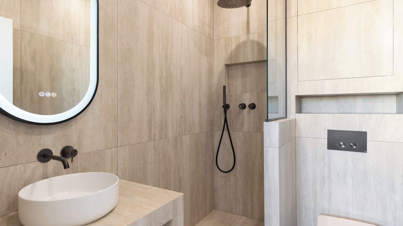 Photo of Bathroom in Vivienne