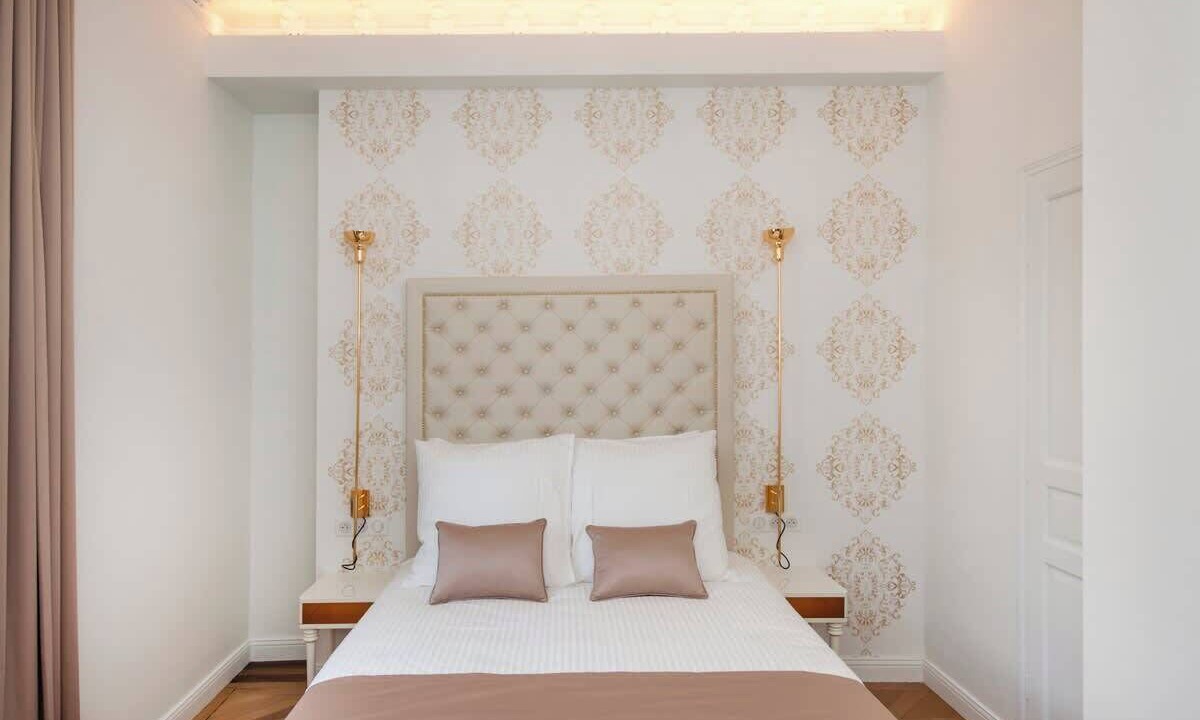 Photo of Bedroom in Champs-Elysees