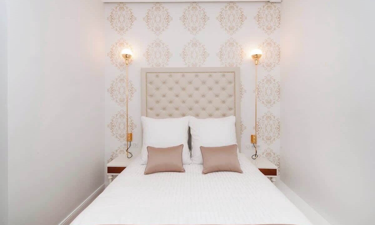 Photo of Bedroom in Champs-Elysees