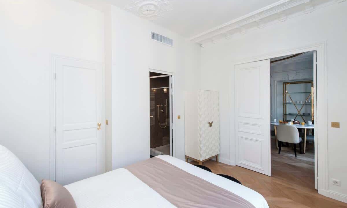 Photo of Bedroom in Champs-Elysees