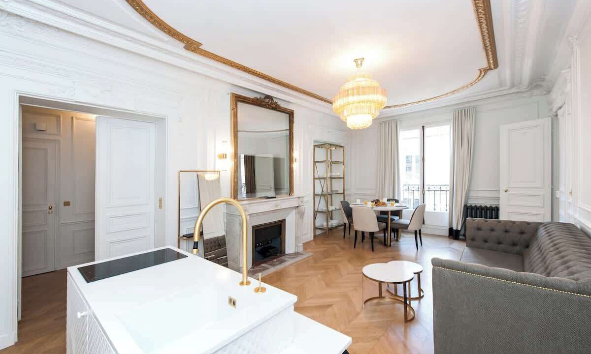 Photo of Livingroom in Champs-Elysees