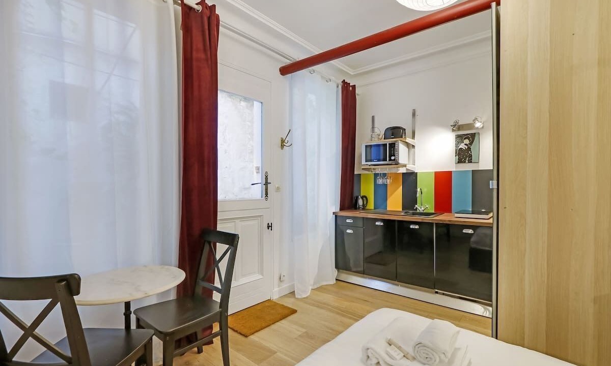 Photo of Bedroom in Notre-Dame-des-Champs
