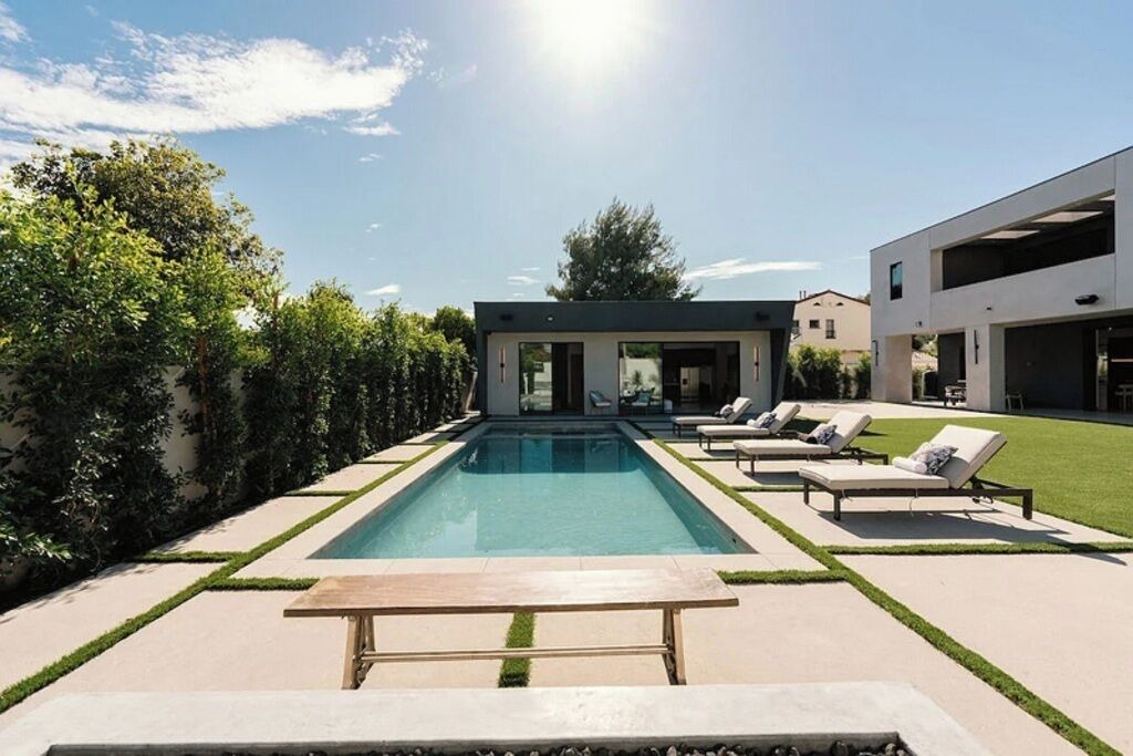 Photo of Outdoor in North Hollywood