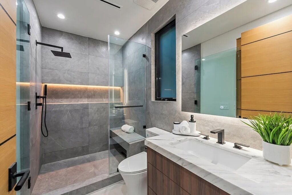 Photo of Bathroom in North Hollywood