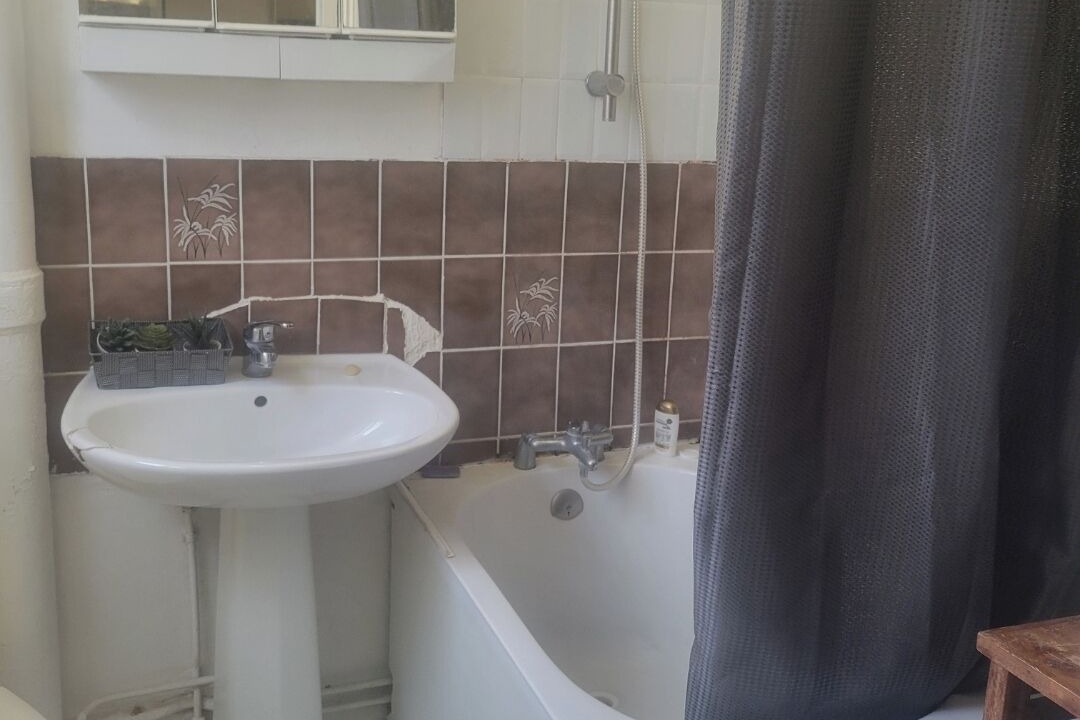 Photo of Bathroom in 14th Arrondissement