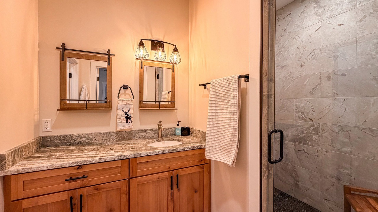 Photo of Bathroom in Crellin