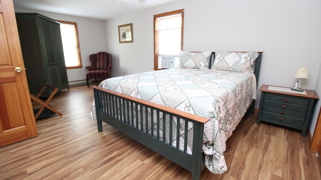 Photo of Bedroom in Brewster