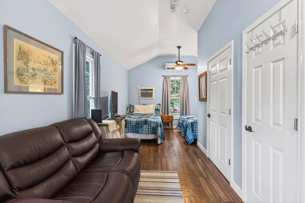 Photo of Livingroom in Biloxi
