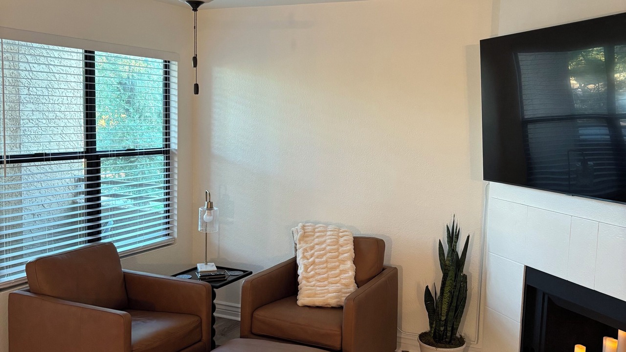 Photo of Livingroom in Central Scottsdale