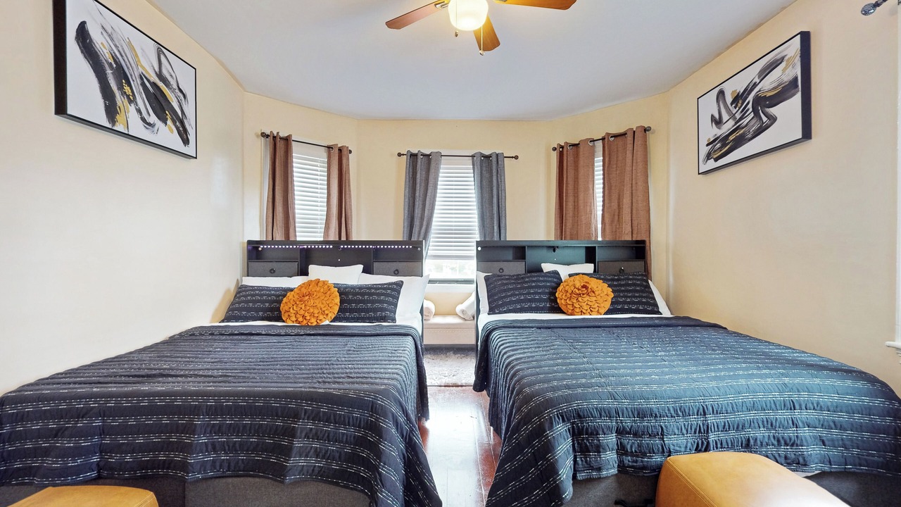 Photo of Bedroom in West Street - River Street