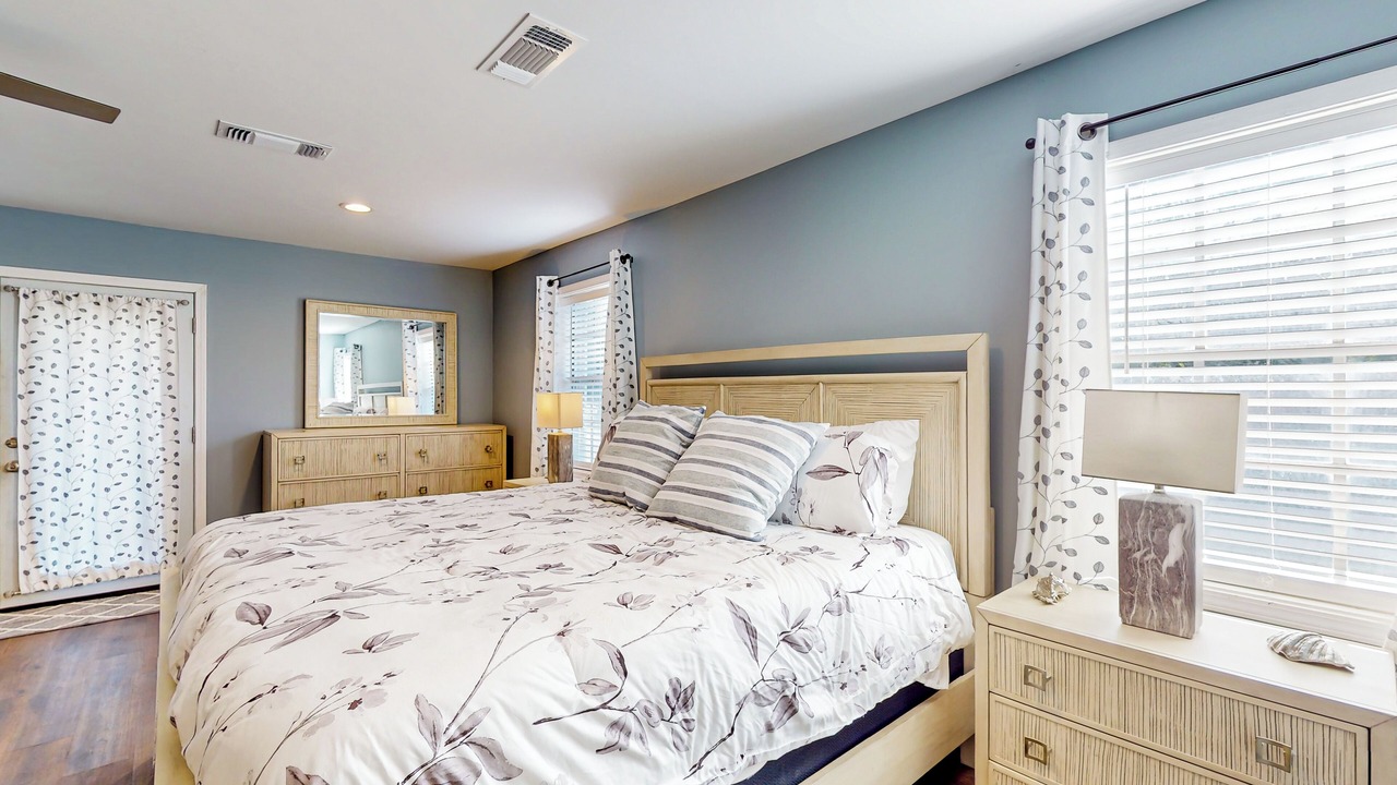 Photo of Bedroom in Pass Christian