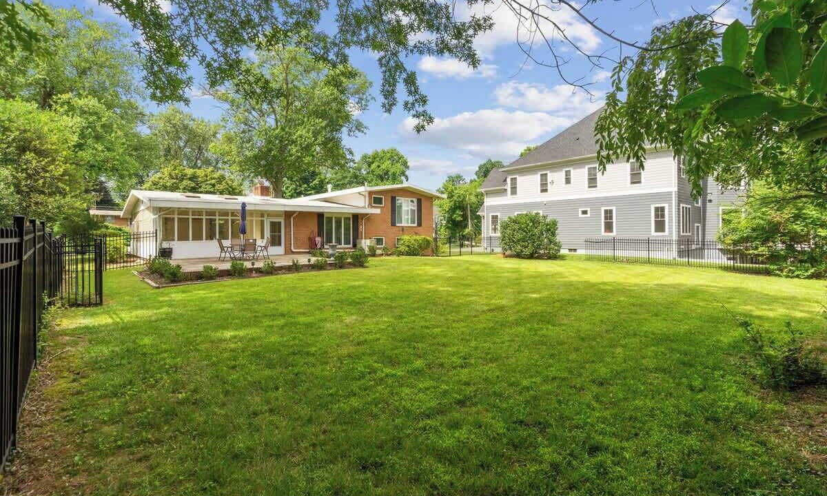Photo of Outdoor in McLean