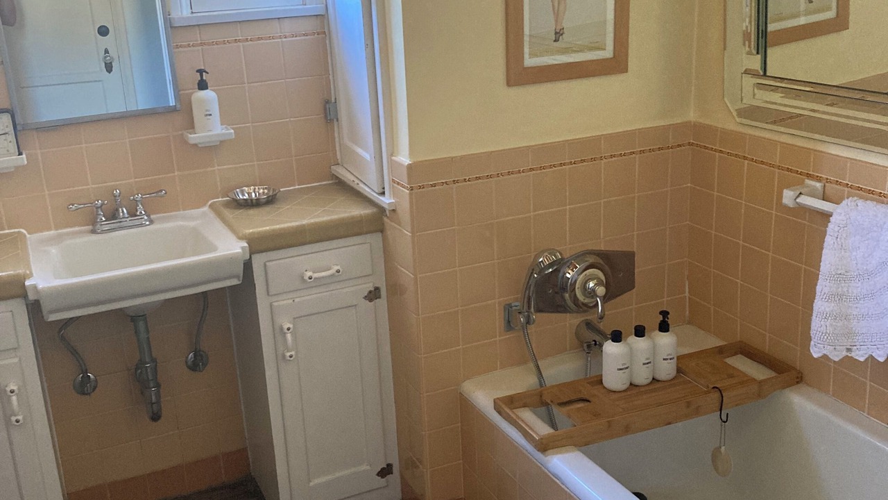 Photo of Bathroom in Adams Hill