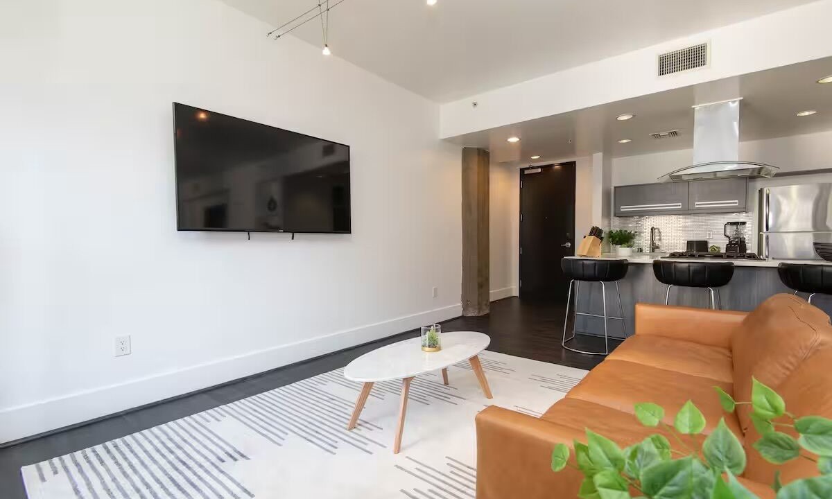 Photo of Livingroom in Historic Core