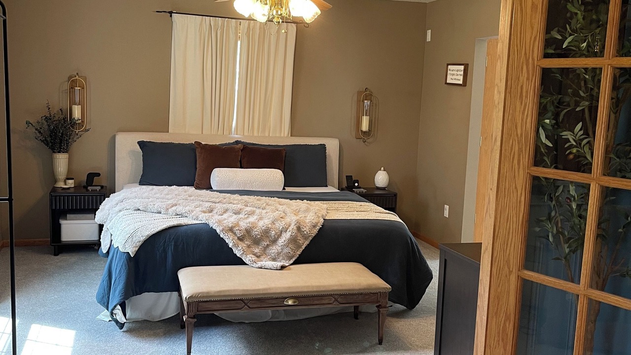 Photo of Bedroom in Guthrie County