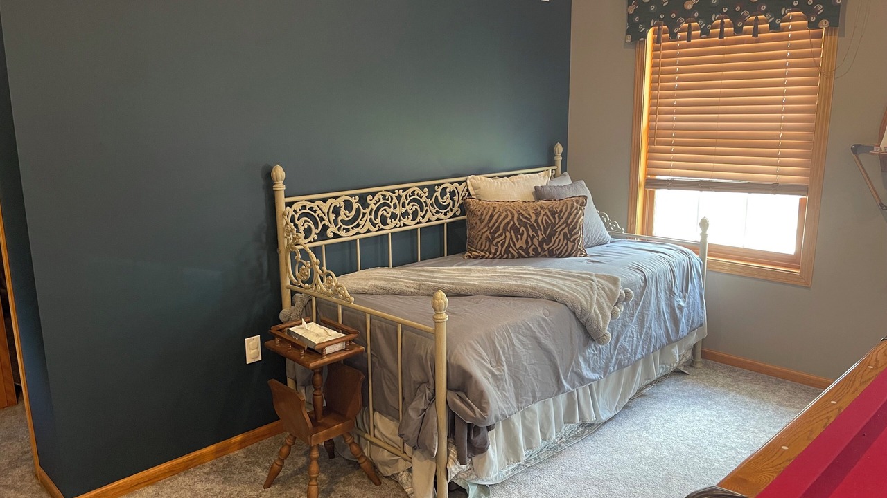 Photo of Bedroom in Guthrie County