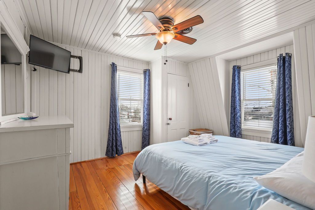 Photo of Bedroom in Buzzards Bay