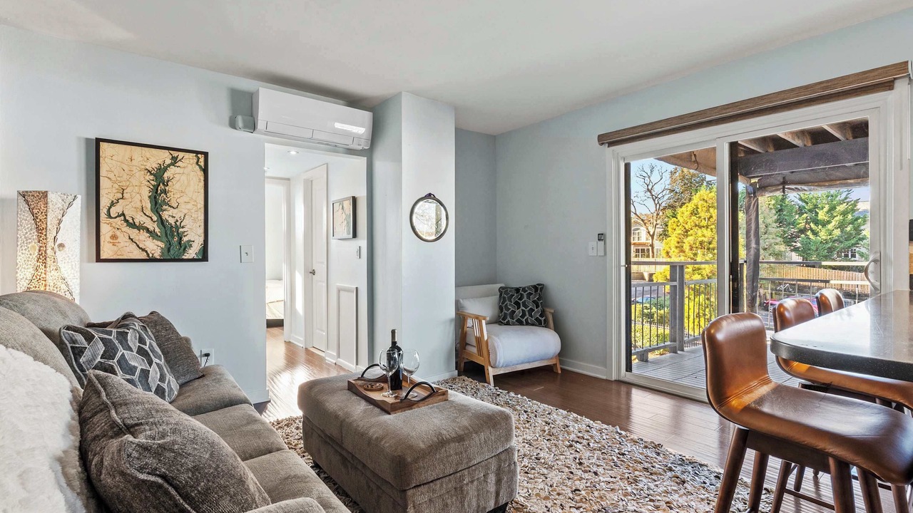 Photo of Livingroom in Eastport