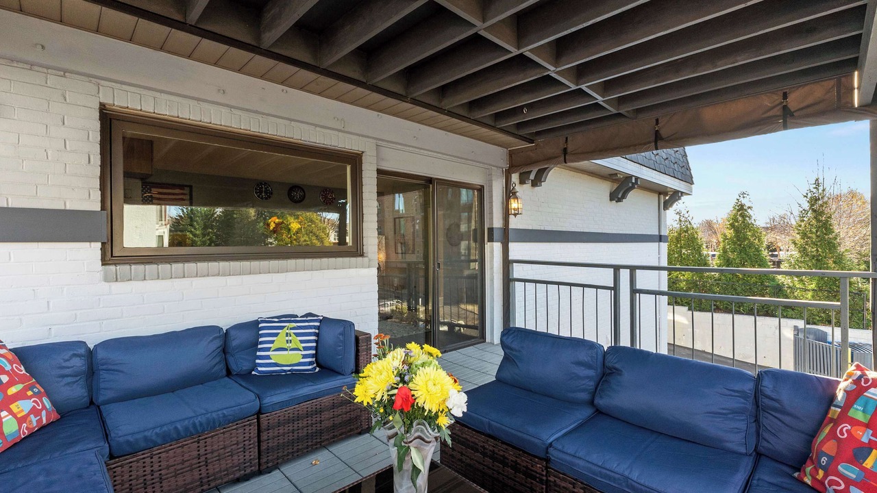 Photo of Patio Balcony in Eastport