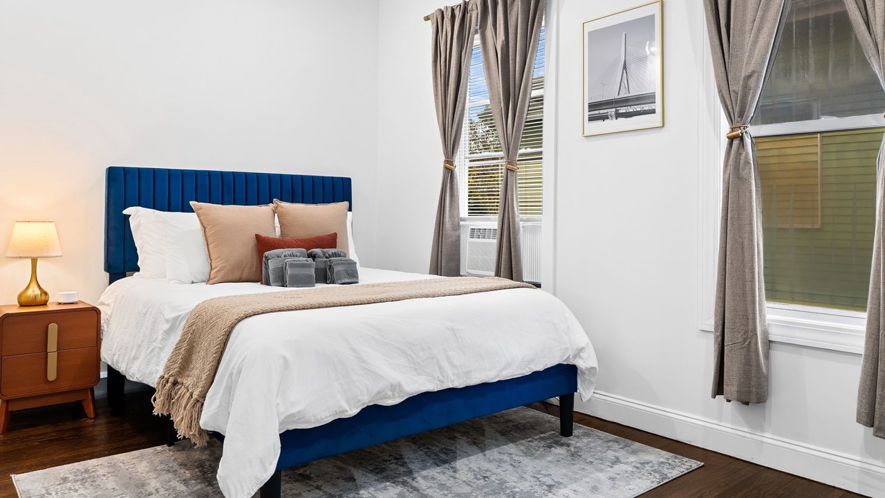 Photo of Bedroom in Somerville