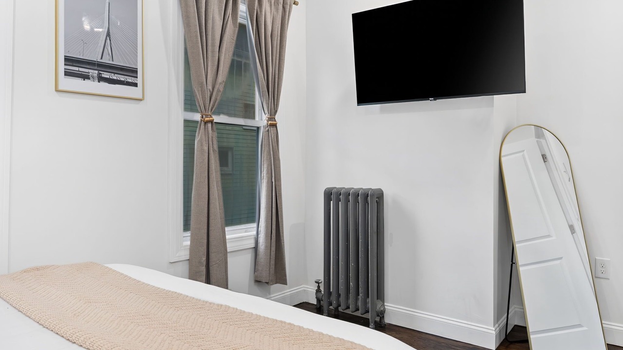 Photo of Bedroom in Somerville