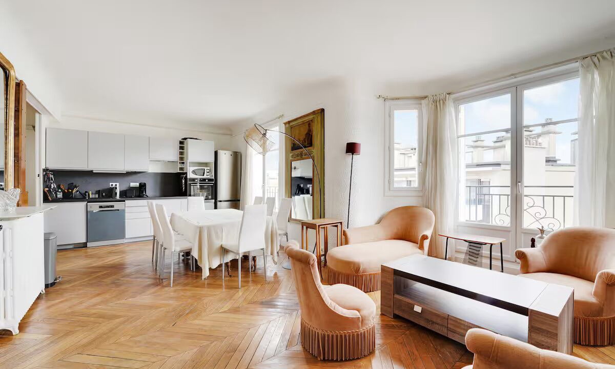 Photo of Livingroom in Notre-Dame-des-Champs