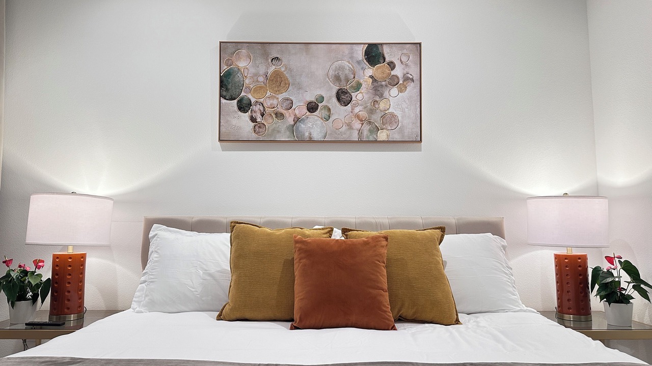 Photo of Bedroom in Downtown