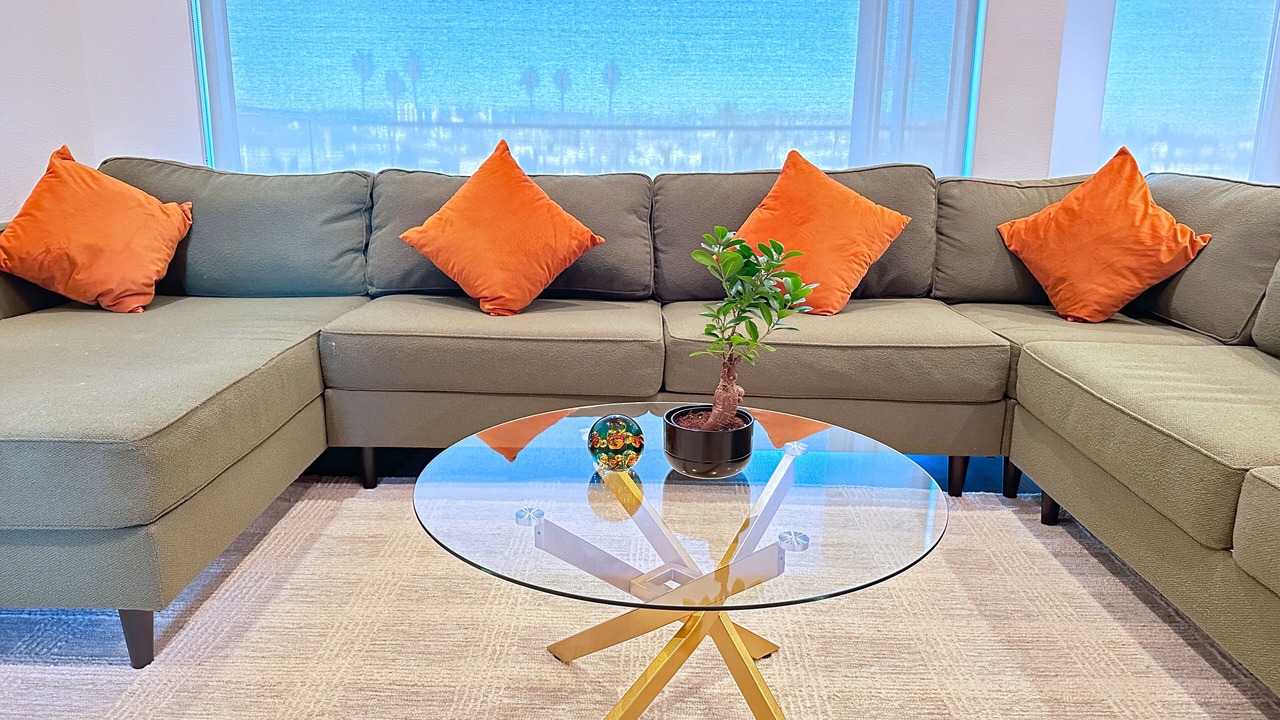 Photo of Livingroom in Downtown