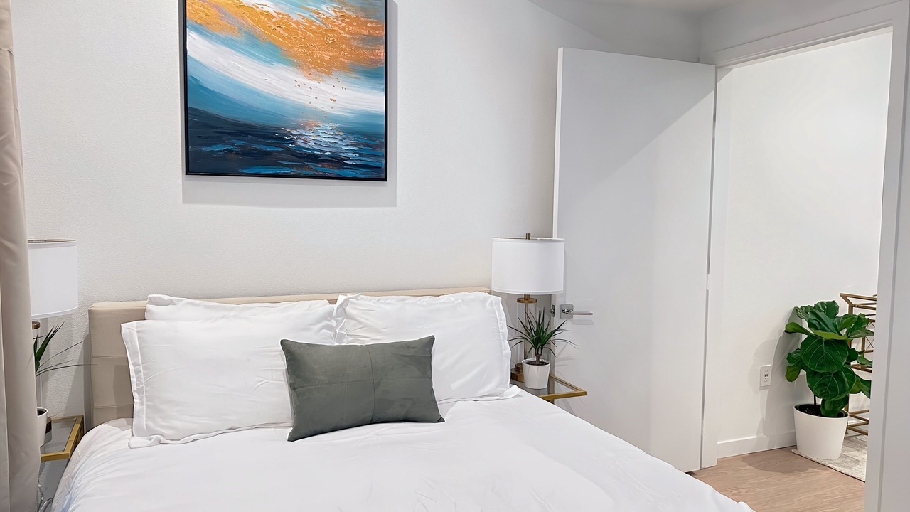 Photo of Bedroom in Downtown